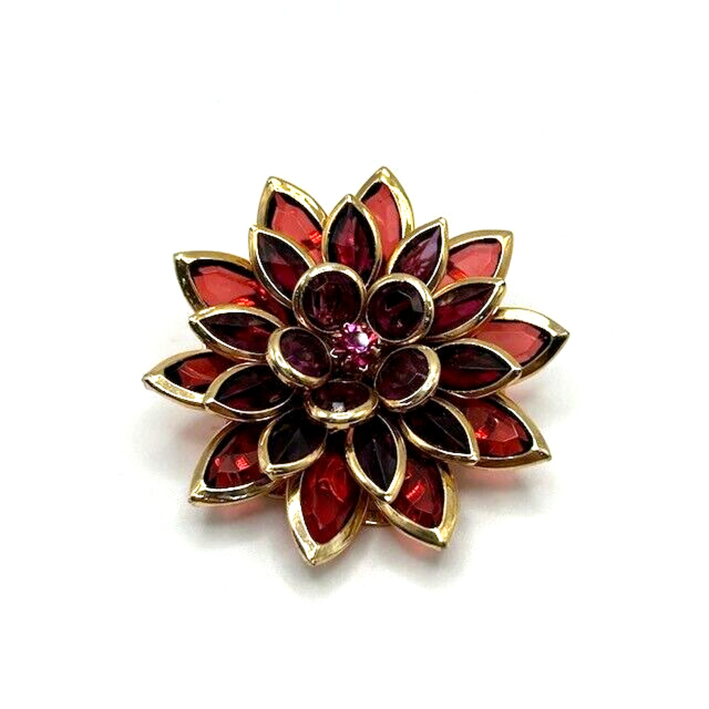 Vintage Avon Bezel Set Rhinestone Brooch Pin Flower Red Gold‎ Tone 1970s